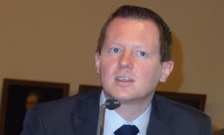 Dr. Frank Britsche