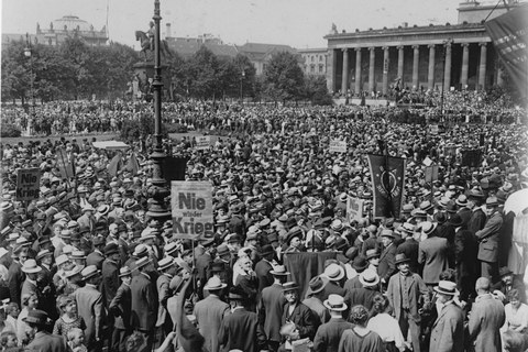 "Nie-wieder-Krieg"-Demonstration am 10. Juli 1922 in Berlin, 