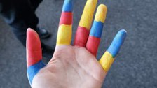 Fotografie einer angemalten Handfläche