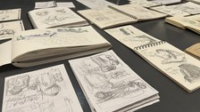 Fotografie von mehreren Skizzenbüchern