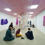 Fotografie eines Ausstellungsraumes