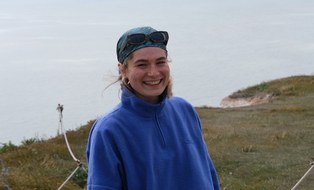 Portrait photo of Julia Schäffel