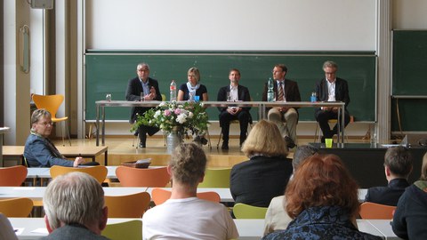 Podiumsdiskussion auf dem Ökumenischen Forum 2016