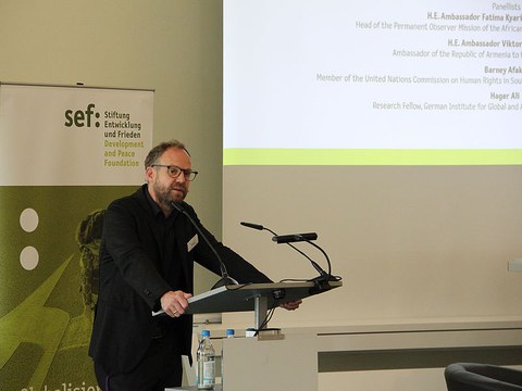 Bild von Professor Steiger auf der DFIP 2024