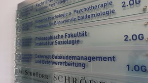 Infotafel Falkenbrunnen