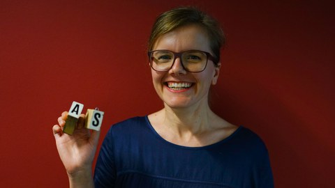 Agnes Scharnetzky lacht in die Kamera