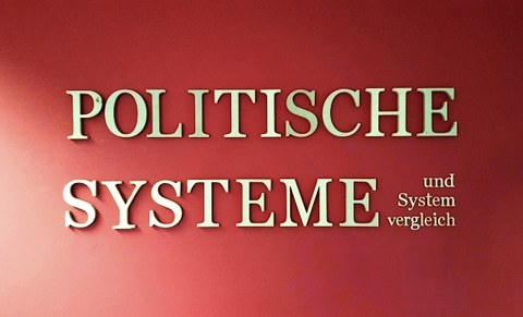 PSY Holzbuchstaben Wand 1