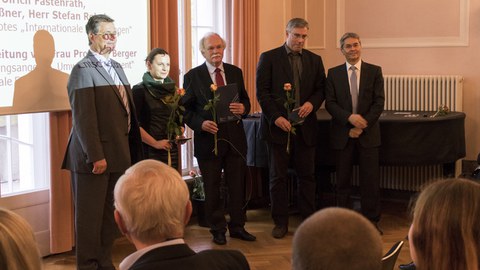 Prof. Ulrich Fastenrath, Kristin Haußner und Stefan Robel vom Zentrum für Internationale Studien (ZIS)