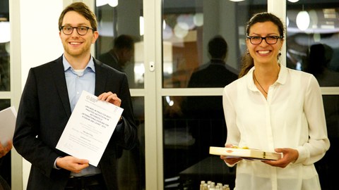 Jacob Vetter und Ulrike Kohn bei der Preisverleihung 