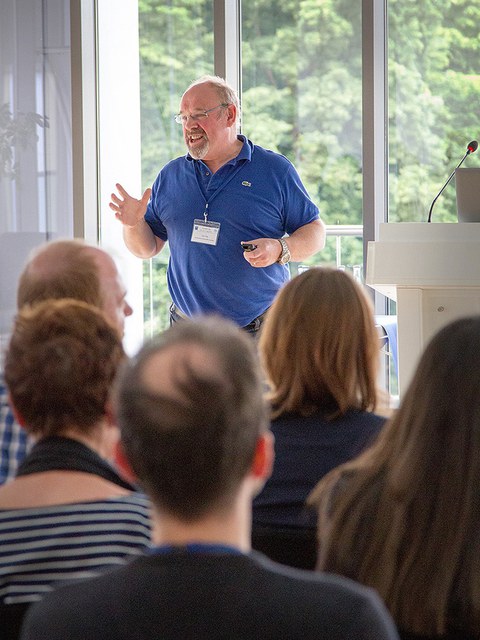 Dr. John Kirk bei der International Computer Archive of Medieval and Modern English (ICAME) Tagung in Trier.