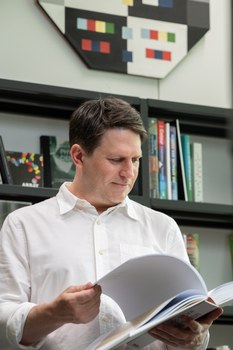Anton Ginzburg, Sammlung Farbenlehre