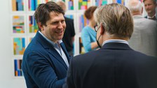 20.08.2021: Vernissage der Open Studio-Präsentation zur "Dresden Series" von Anton Ginzburg in der Sammlung Farbenlehre