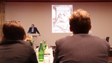 Publikum während des Vortrags von Prof. Dr. Jürgen Müller