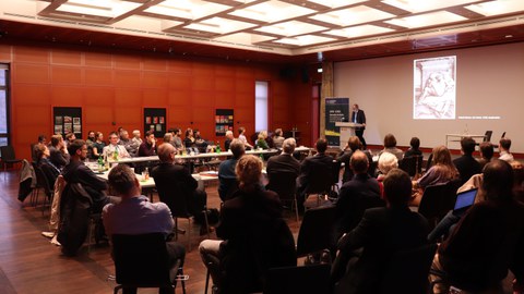 Das Publikum während Prof. Dr. Jürgen Müllers Vortrag