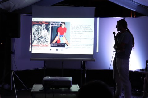 Prof. Dr. Heim während seines Vortrag