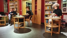 Foto 10 anlässlich der Lesung von Julia Deck „Privateigentum“ im Rahmen ihrer deutschlandweiten Lesereise am 29.10.2020 im Erich Kästner Haus für Literatur e. V. Dresden.