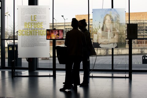 Fotoimpressionen von der Eröffnung der Fotoausstellung "Poser pour la liberté / Standing for freedom" am 13. April 2022 im Hörsaalzentrum der TU Dresden