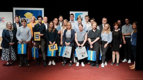 The students and members of the jury for the 2022 Utopia Europe Prize