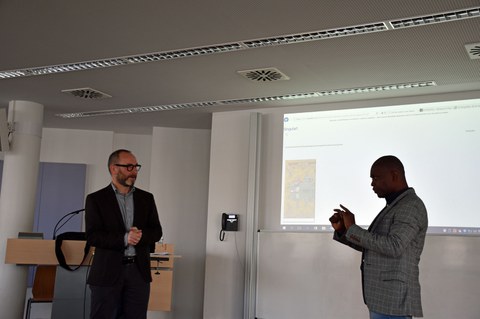 Foto während des Fotografie-Workshops mit Baudoin Mouanda am 2. April 2025