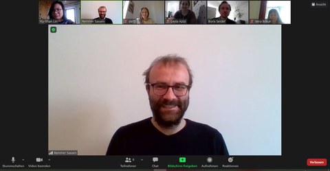 Screenshot of Zoom team-meeting