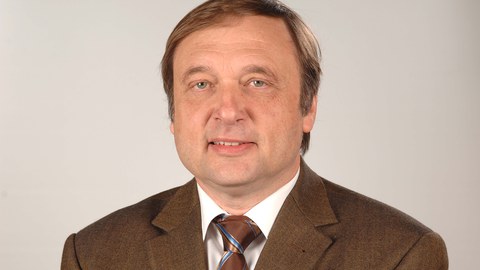 Portraitfoto von Professor Willi Xylander