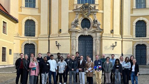 Das Projektteam von ERNILAC vor der Wallfahrtskirche von Hejnice