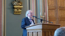Professor Günther Hasinger erläutert das Konzept für das künftige Deutsche Zentrum für Astrophysik in der Oberlausitz
