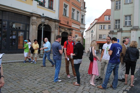 Studierende vor dem IHI Zittau