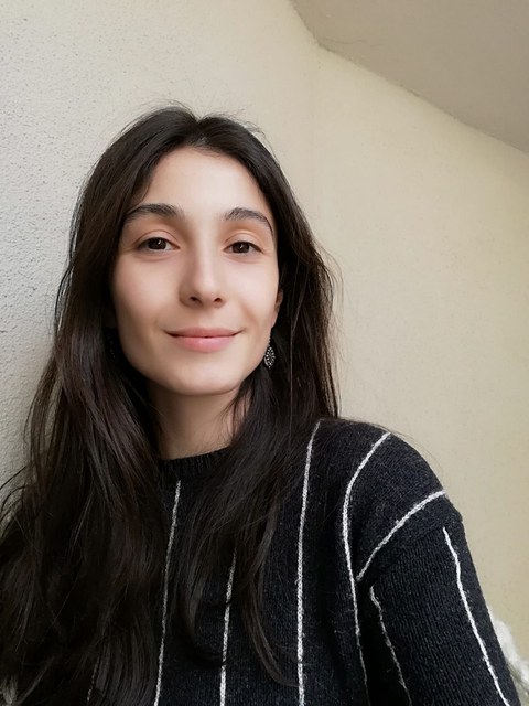 Dr. Ceren Özcan