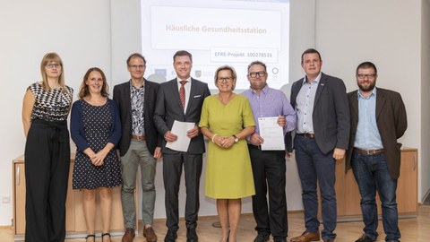 Übergabe des Förderbescheides „Häusliche Gesundheitsstation“ (EFRE-FIAG)