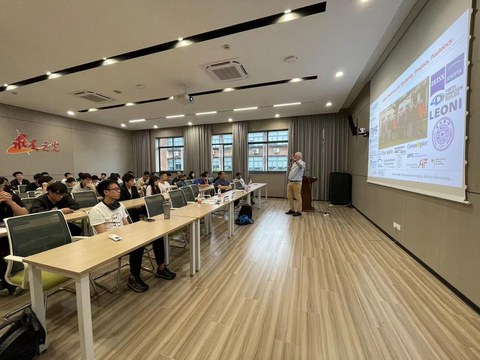 Invited Seminar talk at Zhejiang University 5.jpg