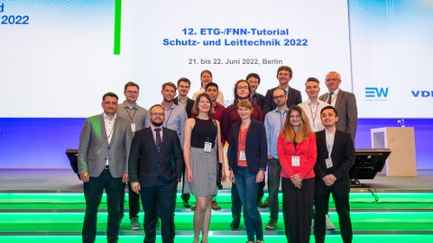 Gruppenfoto 12. Schutz- und Leittechnik FNN-/ETG-Tutorial in Berlin