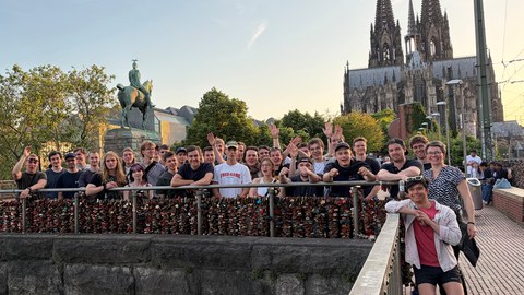 Gruppenfoto am Kölner Dom