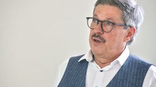 Dr. Matthias Heinze von InfraTec GmbH berichtet über die Erlebnisse und Technischen Entwicklung im Gebiet der IR-Messtechnik mit Prof. Dr. Ludwig Walter