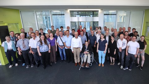 Das Gruppenfoto des Kolloquium mit den Weggefährten von Prof. Walter, den Rednern  und allen weiteren Gästen.