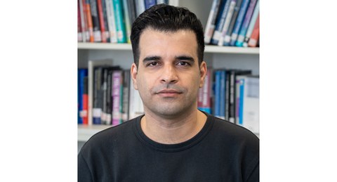 Javad Gholipour