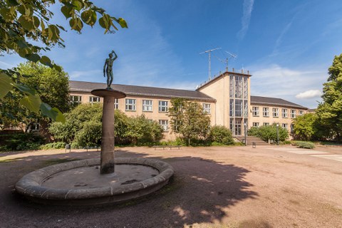 Haupteingang Barkhausen-Bau