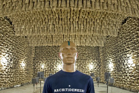 reflexionsarmer Raum