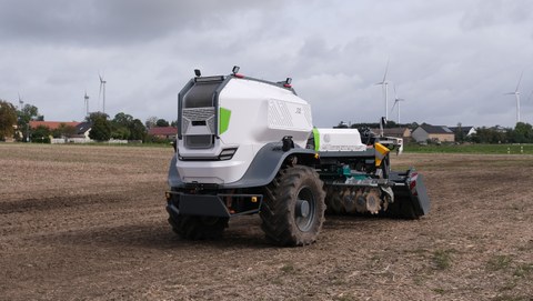 Mobile agricultural system on a field