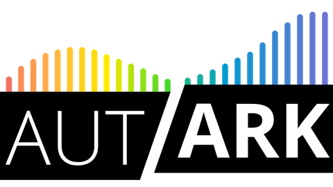 Logo des Forschungsprojekts "Autark". Der Schriftzug "AUT" und "ARK" ist jeweils in weiß innerhalb eines schwarzen Rechtecks dargestellt. Das Rechteck "ARK" ist etwas nach oben versetzt. Oben aus den beiden Rechtecken kommen jeweils bunte Säulen verschiedener Länge, die eine geschwungene Kurve ergeben. Die Säulen sind von links nach rechts als Verlauf von Regenbogenfarben gefärbt.