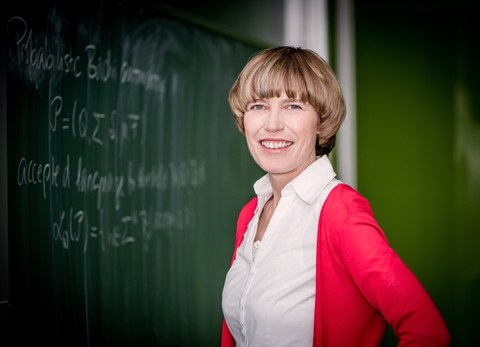 Portrait Frau Prof. Christel Baier