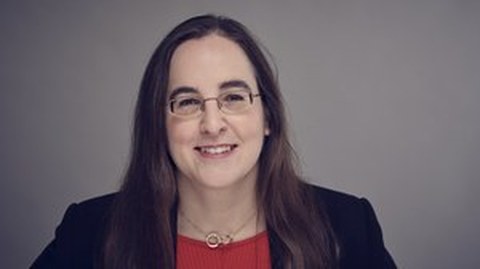 Frau Pro. Diana Göhringer