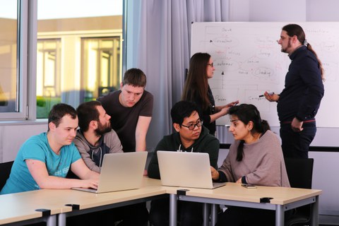 Dorktorandengruppe ROSI beim Arbeiten