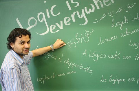 Student an der Tafel