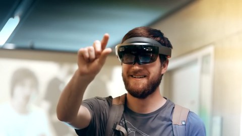 Student mit Hololens