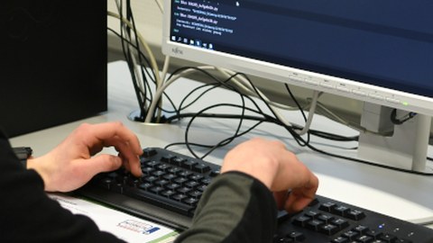 2023-01-12 SRZ-Schüler_innen beteiligen sich am Sächsischen Informatikwettbewerb