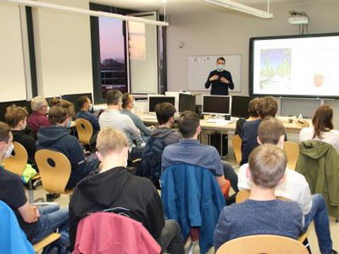 Großes Interesse beim Firmentag am SRZ
