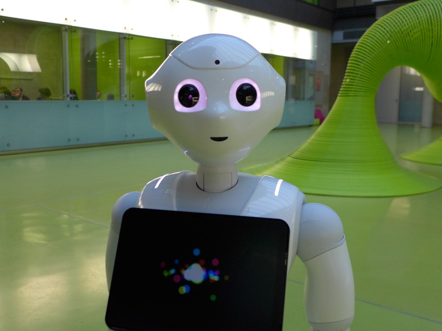 Künstliche Intelligenz zur Verbesserung der Sensorik in Robotern