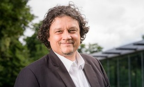 Professor Lutz Hagen