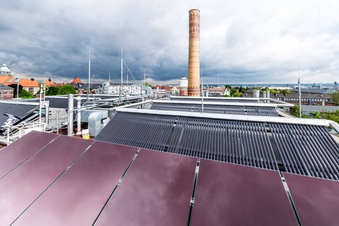 ZET-Dach mit Solarthermie